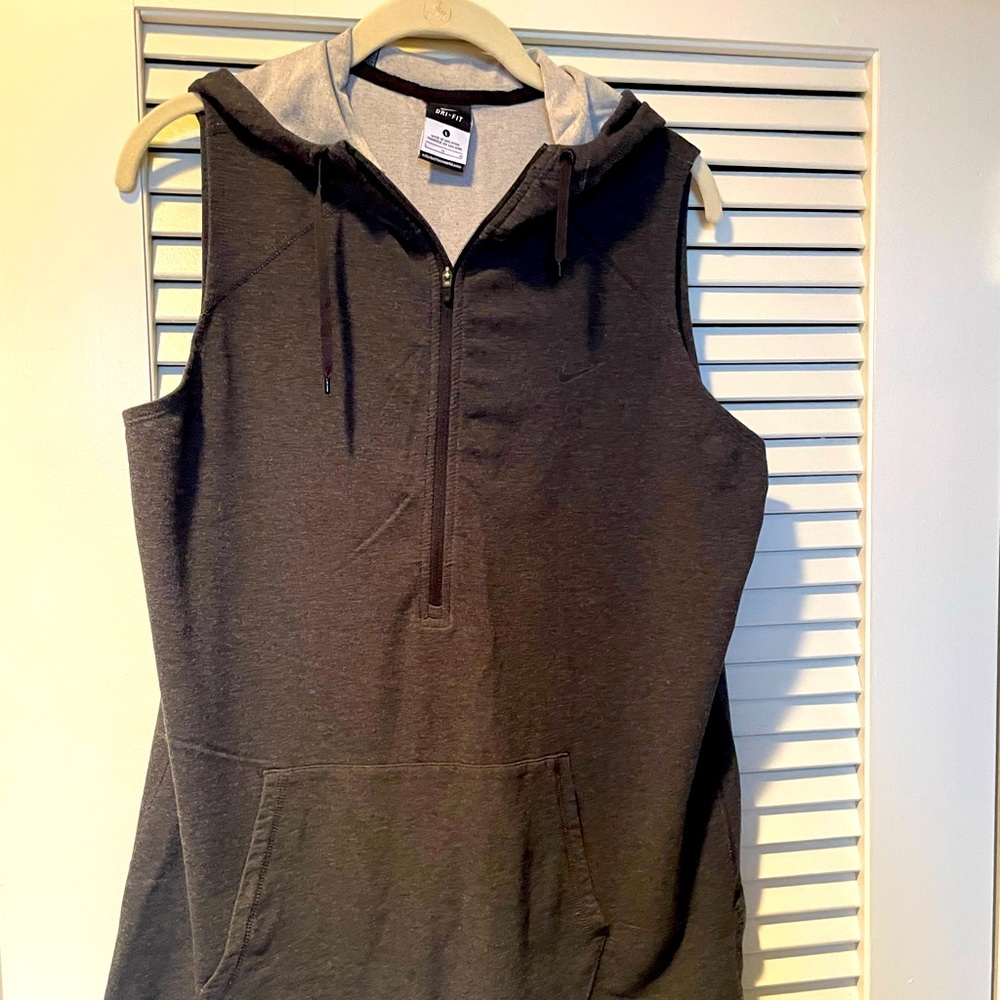 NIKE Obsessed Dri-Fit Sleevelss Halfzio (L)